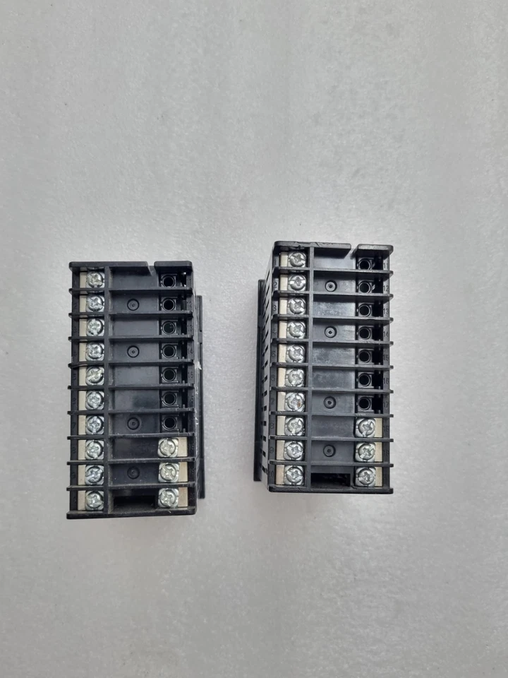 Lot of 2 Pcs Omron E5EZ-C3T Temperature Controller E5EZC3T (Used Working)